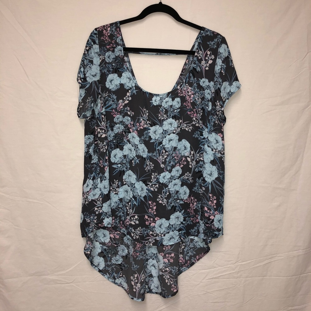 Torrid Hi-lo Blouse (size 0)